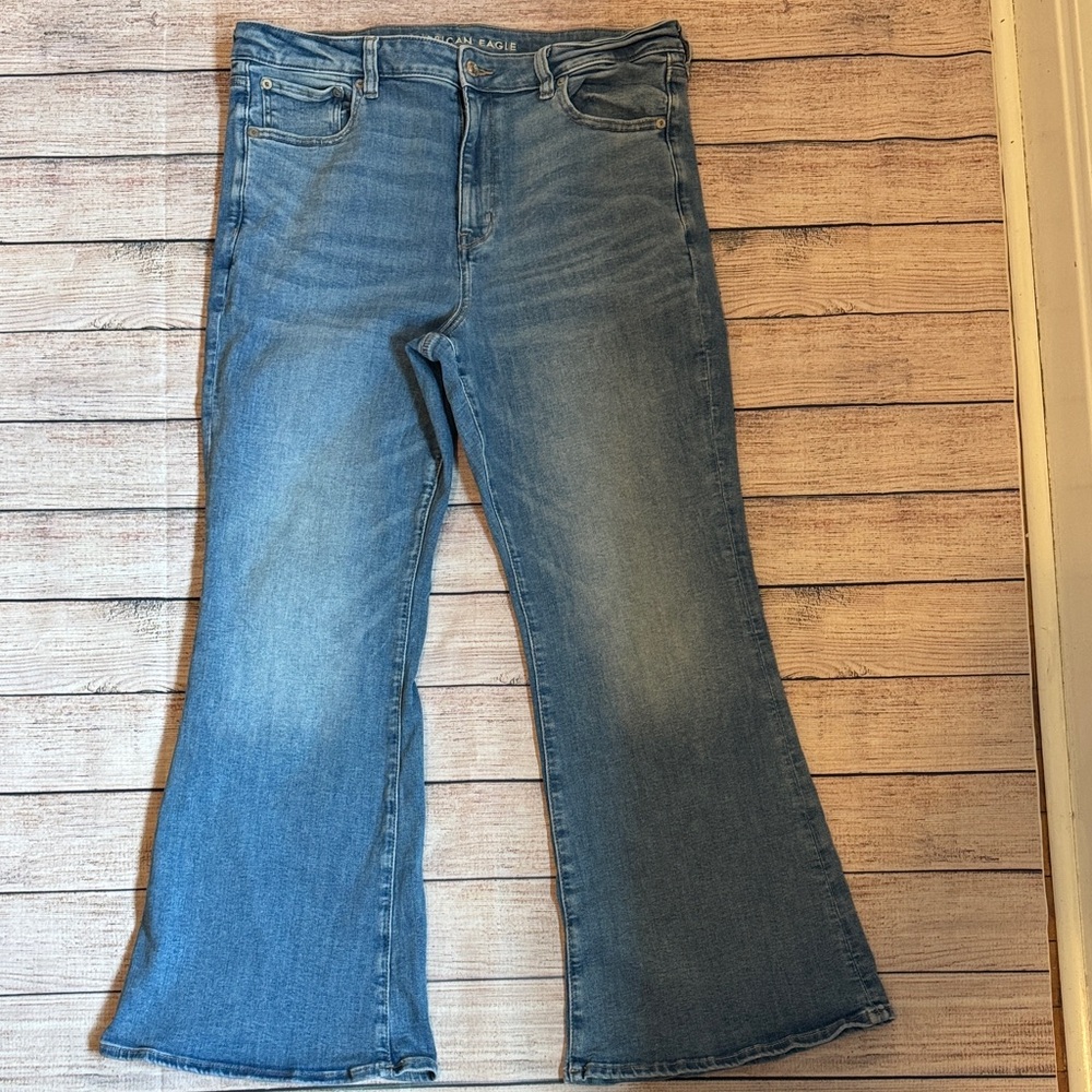 American Eagle Outfitters Light Blue Flare Jeans 16 short
